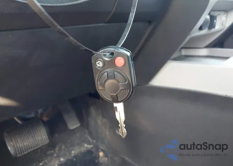 2010 Ford Escape Xlt from USA, damaged, VIN 1FMCU0DG8AKA05019